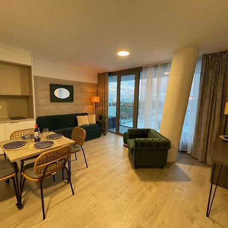 Lux Sea Towers - Wellness Spa, Gym & Beach - Seaview By Rent Like Home مينززدرويه المظهر الخارجي الصورة